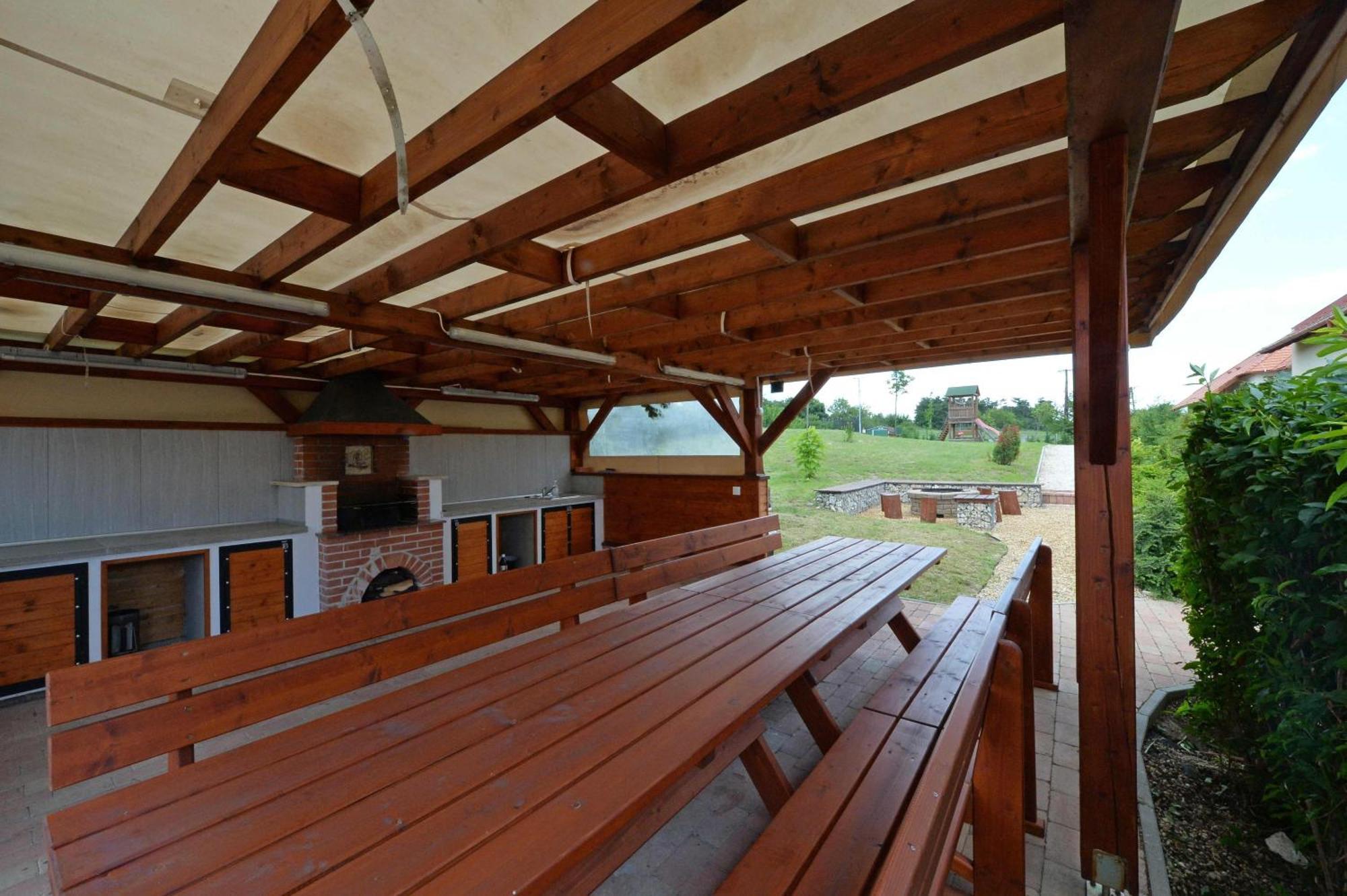 Aranymandula Apartmanok Balatonakali Extérieur photo