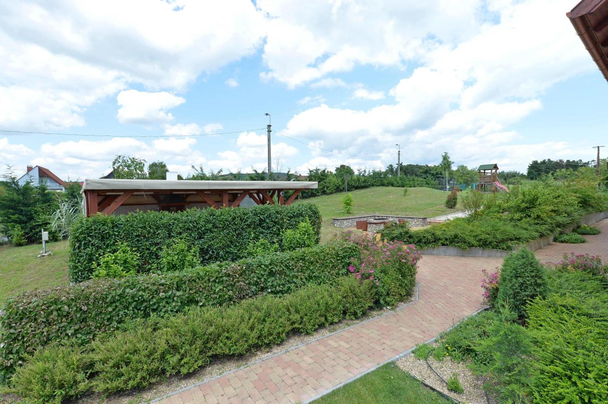 Aranymandula Apartmanok Balatonakali Extérieur photo