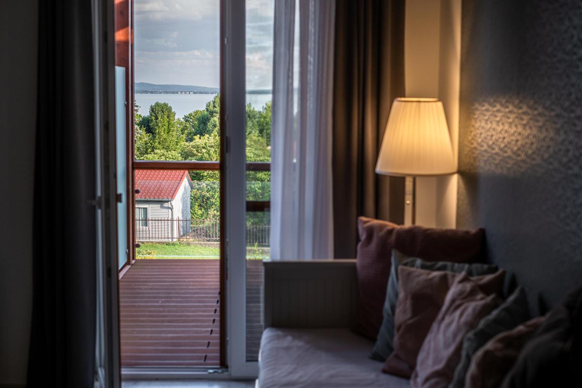 Aranymandula Apartmanok Balatonakali Extérieur photo