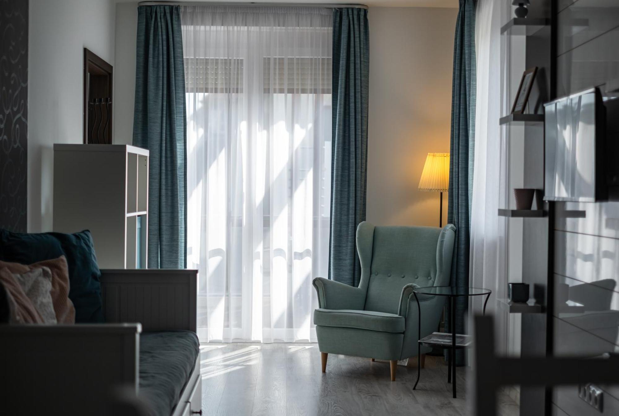 Aranymandula Apartmanok Balatonakali Extérieur photo