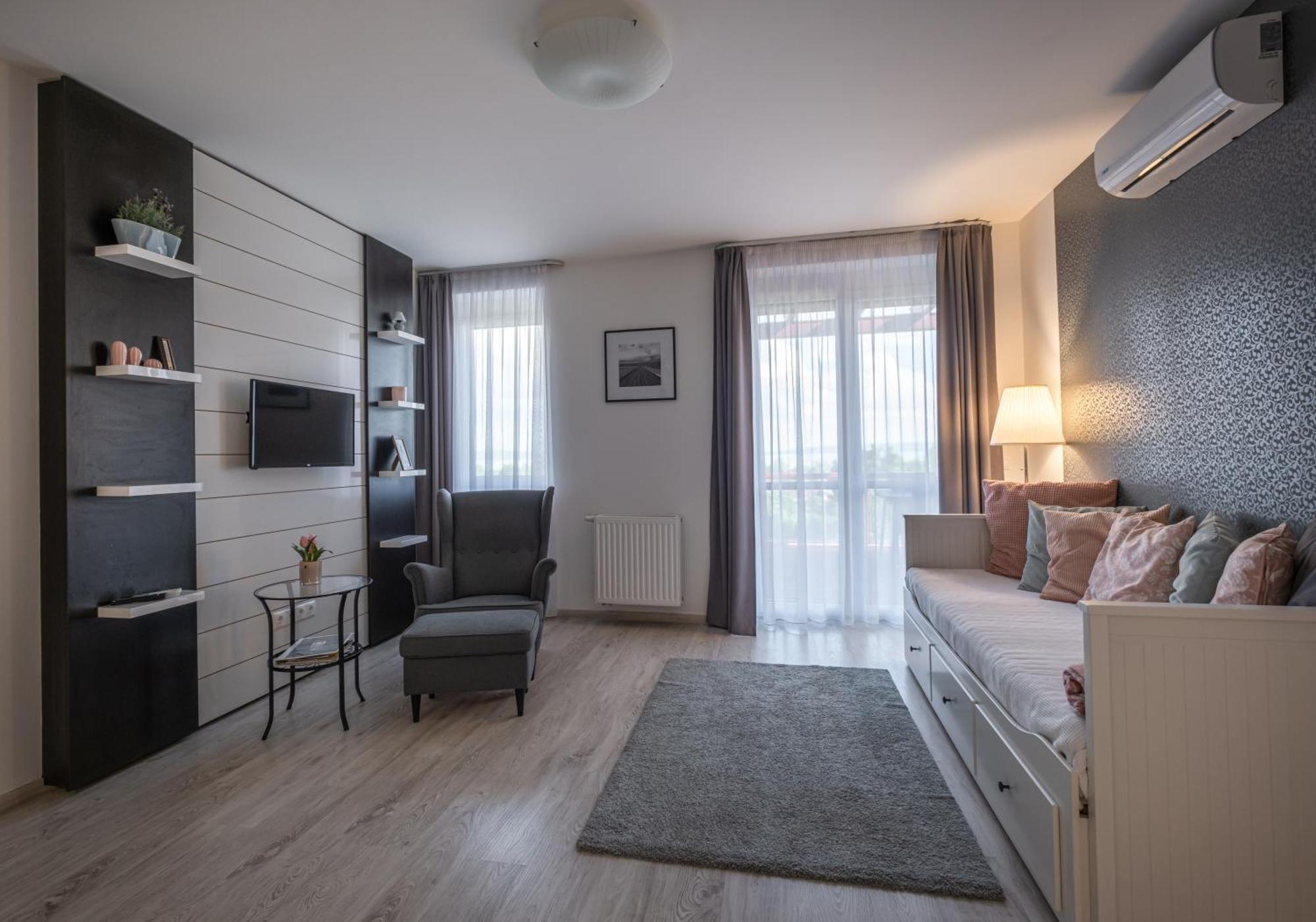 Aranymandula Apartmanok Balatonakali Extérieur photo