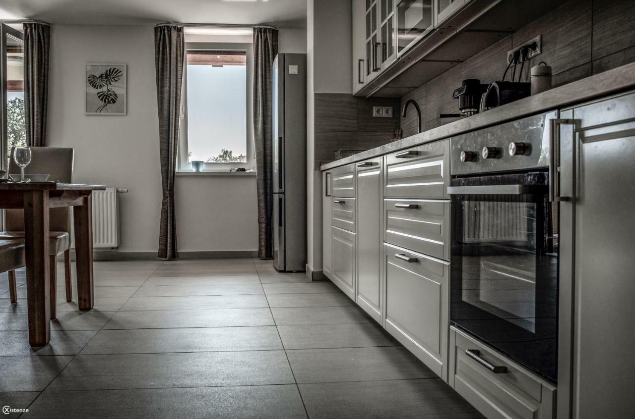 Aranymandula Apartmanok Balatonakali Extérieur photo